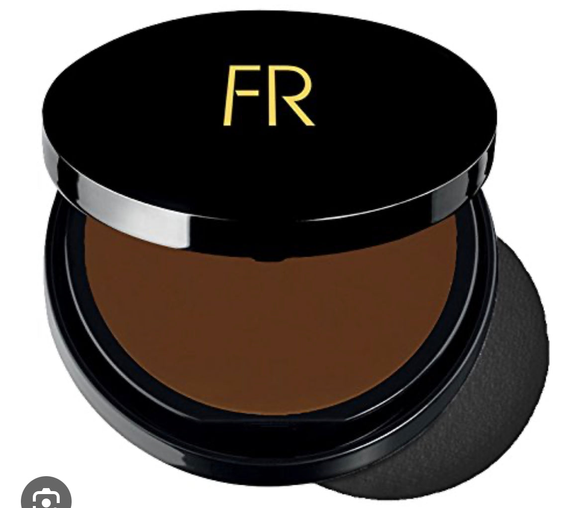 Best Creme to Powder Foundation For Women of Color or Deeper Skin Tones